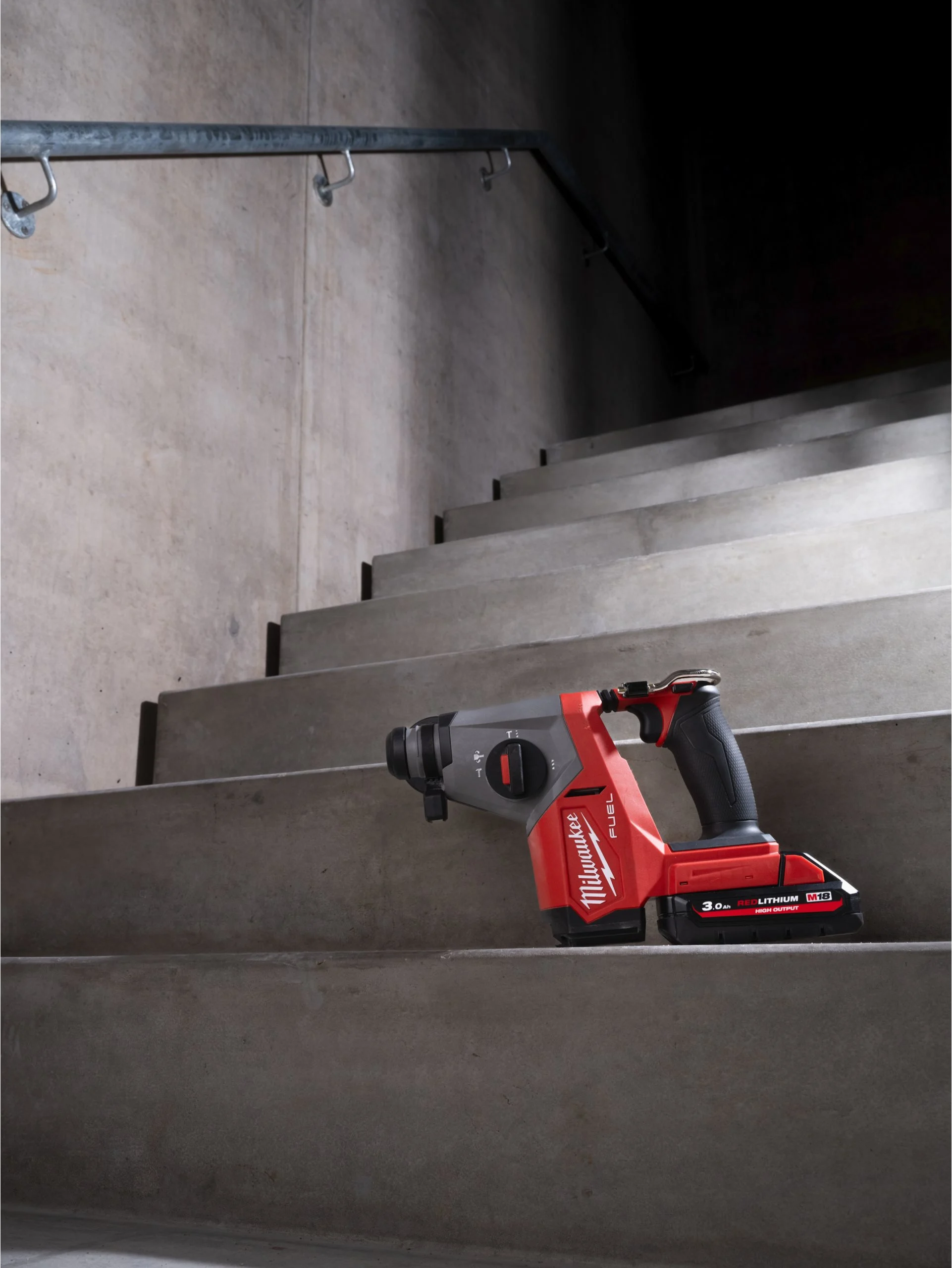 milwaukee m18 fhac16-0x młotowiertarka sds-plus 18v fuel w walizce